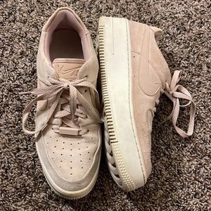 NIKE AIR FORCE 1 SAGE LOW